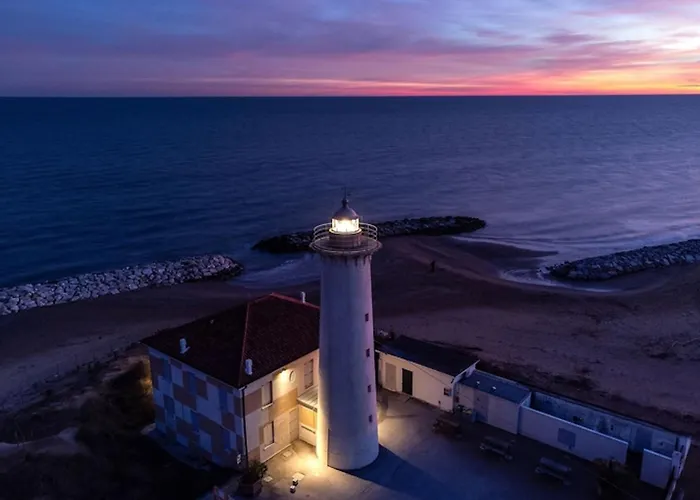 Comfy Flat By The Apartment *